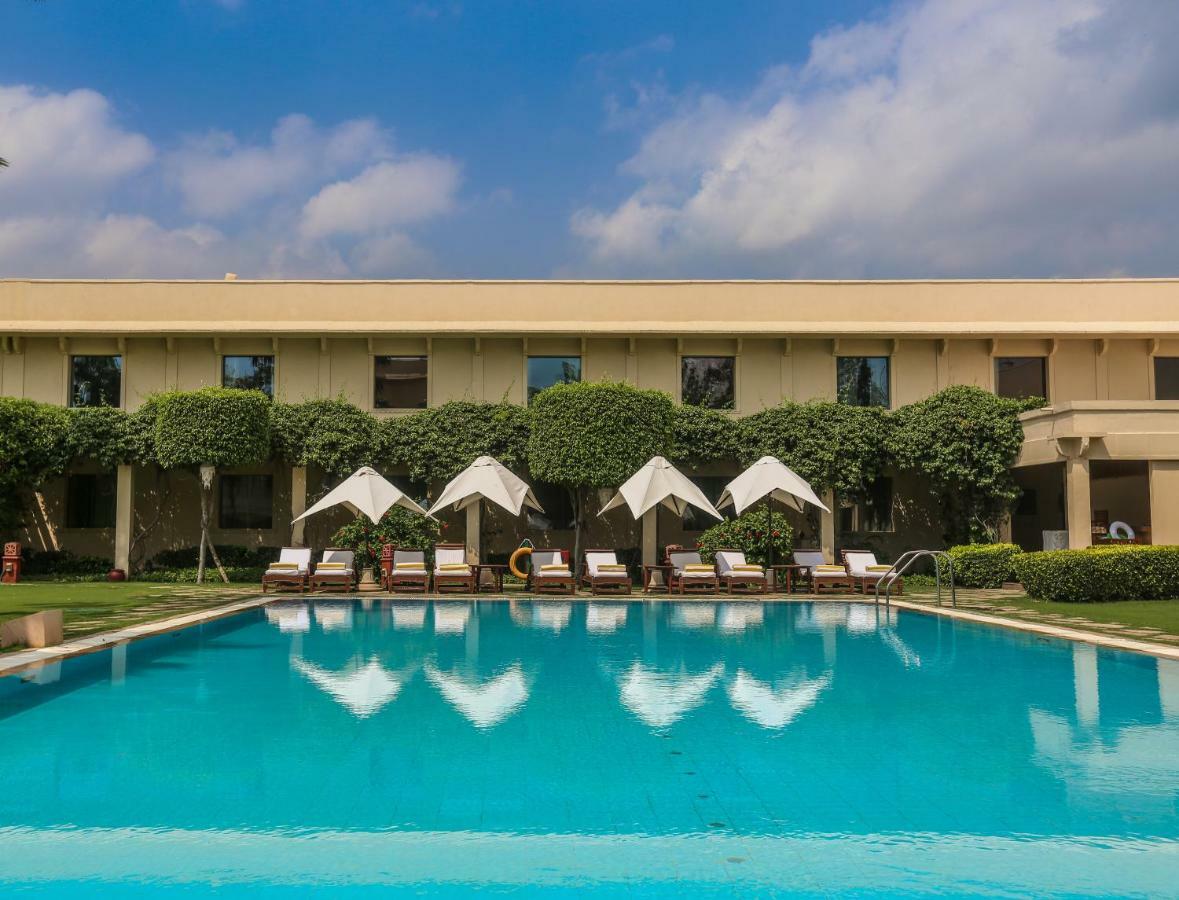 Trident Agra Hotel Agra  Exterior foto