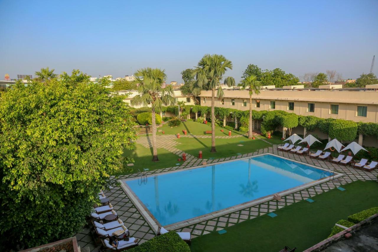 Trident Agra Hotel Agra  Exterior foto