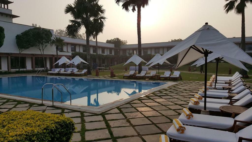 Trident Agra Hotel Agra  Exterior foto