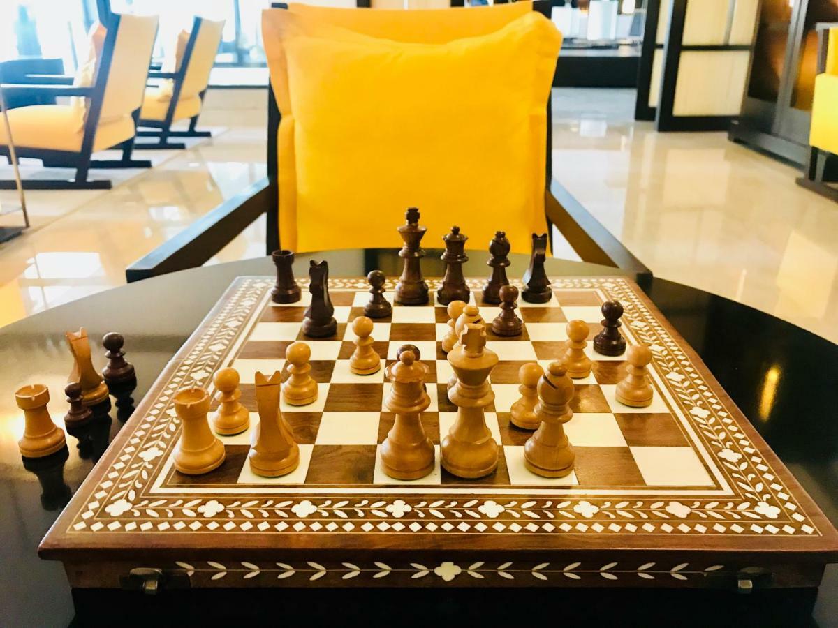 Trident Agra Hotel Agra  Exterior foto A chess board