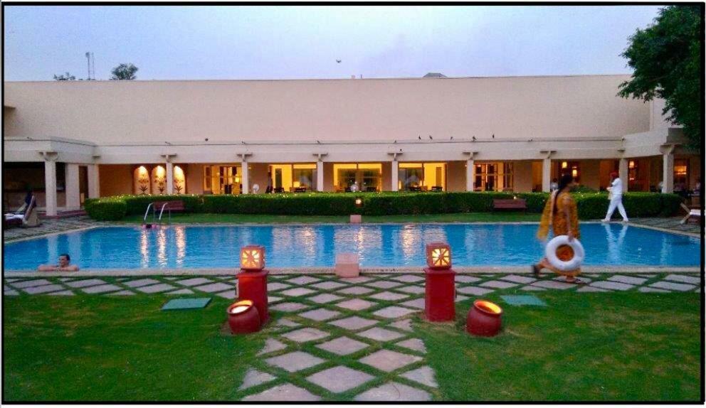 Trident Agra Hotel Agra  Exterior foto